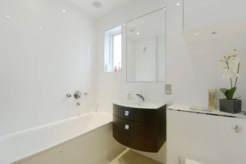 Designer 2 Bedroom Pimlico London Exteriör bild